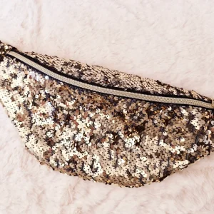 Sac Banane Pailleté en Sequins : Idéal pour Briller en Soirée "DISCO"