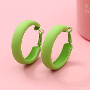 Stylish paint round earrings