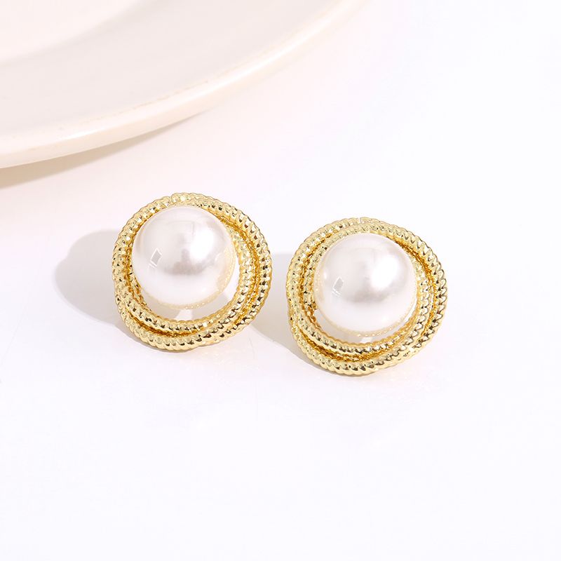 STYLISH METAL ROUND ARTIFICAIL PEARL EARRINGS