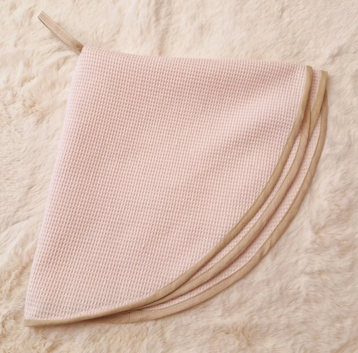 Essuie-main rond en nid d'abeille rose – Élégance et absorption optimale – Image 6