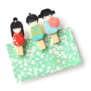 Lot de 3 pinces décoratives en bois - Kokeshi - Tons Froids