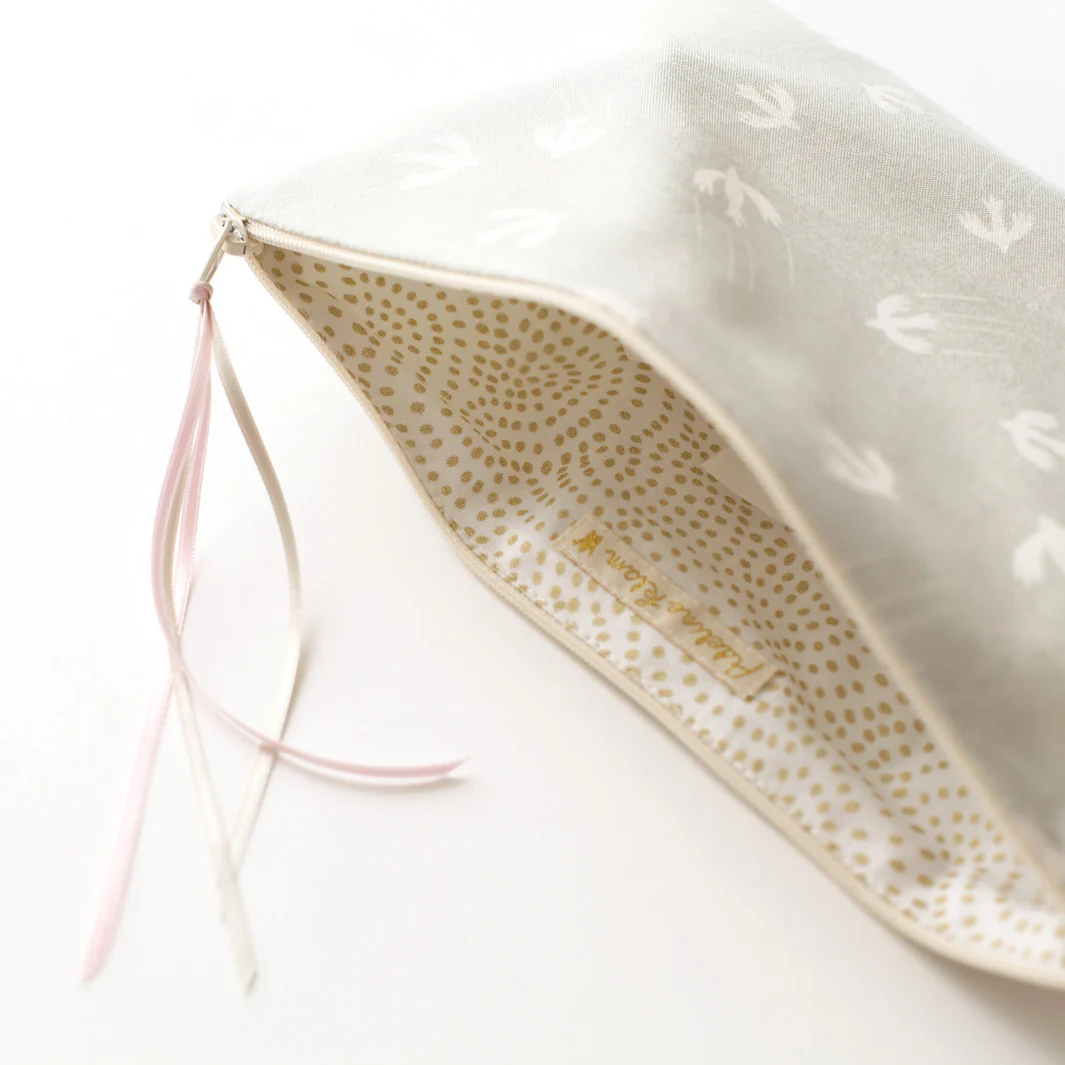 Trousse Plate en Tissus Japonais - Oiseaux - Gris – Image 3