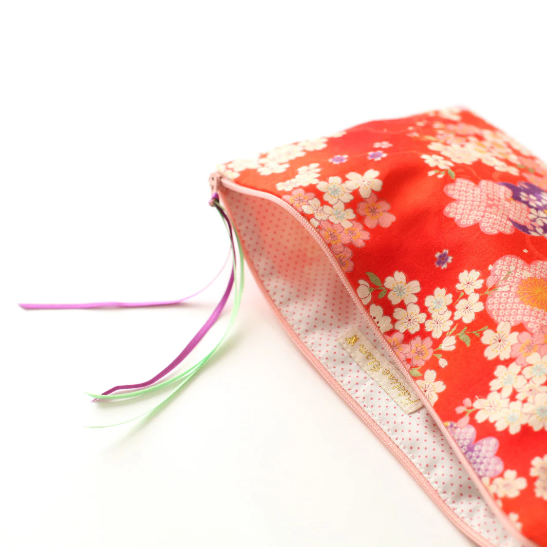 Trousse Plate en Tissus Japonais - Fleuri Japonais - Rouge – Image 3