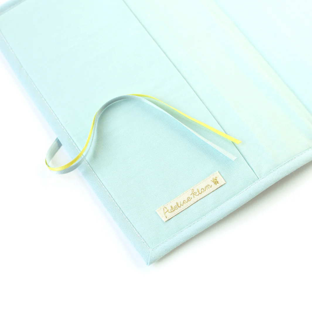Protège Carnet de Santé en Tissus Japonais - Ciel de Nuit et Étoiles - Bleu Foncé et Bleu Ciel – Image 4
